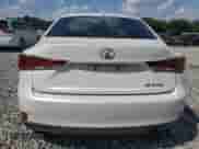 2018 Lexus IS 300 z VIN JTHBA1D25J5063668, wystawiony jako Copart lot #69215655 z przebiegiem 125 061 mil mil oraz Szkoda całkowita • Salvage title. Historia ofert i sprzedaży dostępna na DreamBid. Obrazek 6.