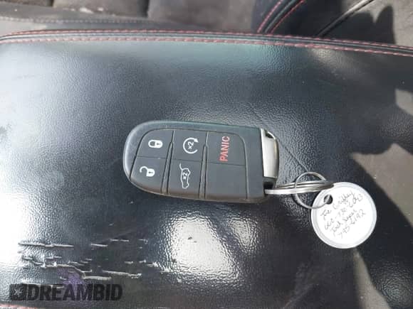 2017 Jeep Grand Cherokee Trailhawk z VIN 1C4RJFLT8HC693715, wystawiony jako IAAI lot #42531133 z przebiegiem 128 250 mil mil oraz . Historia ofert i sprzedaży dostępna na DreamBid. Obrazek 11.