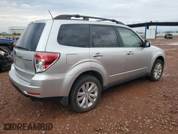 2011 Subaru Forester X Limited z VIN JF2SHAEC2BH728130, wystawiony jako Copart lot #85941235 z przebiegiem 101 564 mil mil oraz Czysty tytuł • Clean title. Historia ofert i sprzedaży dostępna na DreamBid. Obrazek 3.