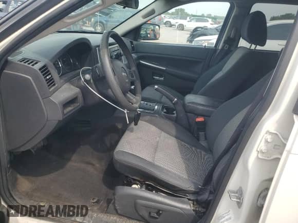 2010 Jeep Grand Cherokee Laredo с VIN 1J4PR4GK7AC134954, выставлен на аукционе Copart как лот 59481965 с пробегом 176 244 миль миль и Списание • Salvage title. История ставок и продаж доступна на DreamBid. Изображение 7.