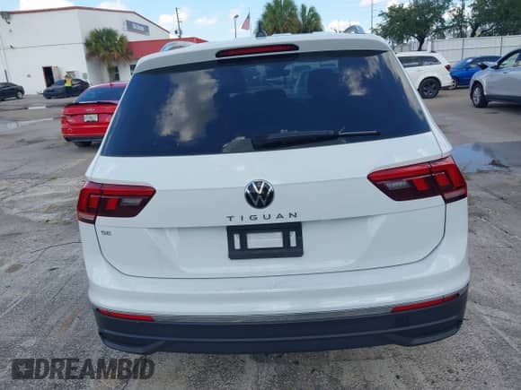 2024 Volkswagen Tiguan SE с VIN 3VVNB7AX1RM193856, выставлен на аукционе IAAI как лот 42920886 с пробегом 19 489 миль миль и . История ставок и продаж доступна на DreamBid. Изображение 16.