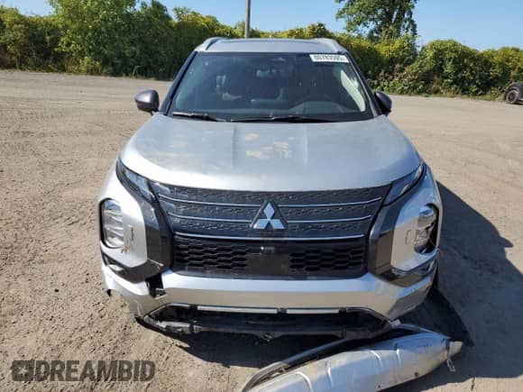 2024 Mitsubishi Outlander SE with VIN JA4T5VA91RZ620822, listed as a Copart auction lot 80783595 with 17,301 mi miles and Salvage title. Bid and sale history available at DreamBid. Image 5.