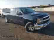 2018 Chevrolet Silverado 1500 LT z VIN 1GCVKREHXJZ174691, wystawiony jako Copart lot #68733385 z przebiegiem 172 625 mil mil oraz Szkoda całkowita • Salvage title. Historia ofert i sprzedaży dostępna na DreamBid. Obrazek 4.
