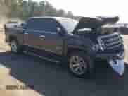 2018 GMC Sierra 1500 SLT z VIN 3GTP1NEC4JG562301, wystawiony jako Copart lot #72045625 z przebiegiem 58 403 mil mil oraz Szkoda całkowita • Salvage title. Historia ofert i sprzedaży dostępna na DreamBid. Obrazek 4.