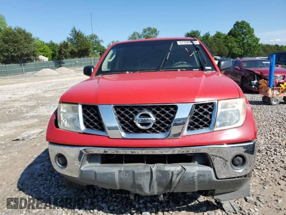 2005 Nissan Frontier LE с VIN 1N6AD07W15C443067, выставлен на аукционе Copart как лот 57390495 с пробегом 128 956 миль миль и Чистый • Clean title. История ставок и продаж доступна на DreamBid. Изображение 5.