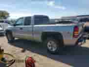 2000 GMC Sierra 1500 SLE z VIN 2GTEK19T3Y1112326, wystawiony jako Copart lot #86113175 z przebiegiem 57 704 mil mil oraz Szkoda całkowita • Salvage title. Historia ofert i sprzedaży dostępna na DreamBid. Obrazek 2.
