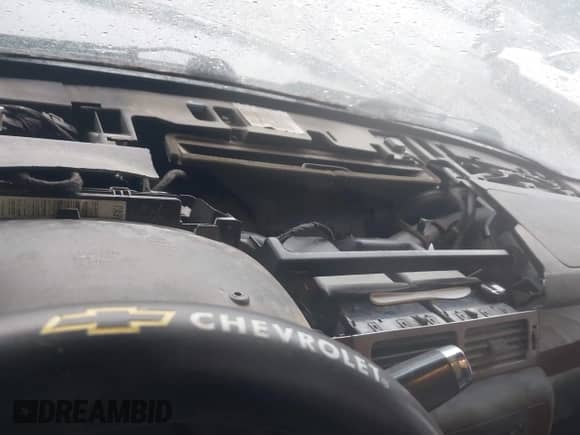 2010 Chevrolet Tahoe LTZ с VIN 1GNUCCE06AR167759, выставлен на аукционе IAAI как лот 42887715 с пробегом Не указан миль и . История ставок и продаж доступна на DreamBid. Изображение 6.