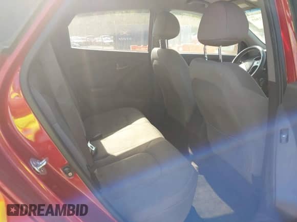 2014 Hyundai Tucson GLS z VIN KM8JTCAF1EU833625, wystawiony jako IAAI lot #43337305 z przebiegiem 98 857 mil mil oraz . Historia ofert i sprzedaży dostępna na DreamBid. Obrazek 8.