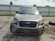 2017 Subaru Forester Touring z VIN JF2SJGWC1HH557983, wystawiony jako Copart lot #68510025 z przebiegiem 122 654 mil mil oraz Szkoda całkowita • Salvage title. Historia ofert i sprzedaży dostępna na DreamBid. Obrazek 5.