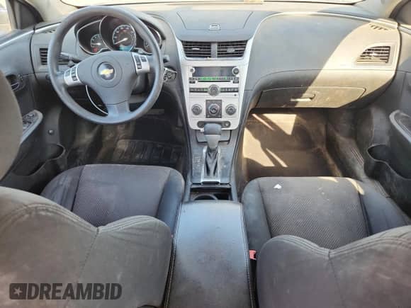 2010 Chevrolet Malibu 1LT с VIN 1G1ZC5EB4AF315204, выставлен на аукционе Copart как лот 69858035 с пробегом 214 709 миль миль и Списание • Salvage title. История ставок и продаж доступна на DreamBid. Изображение 8.