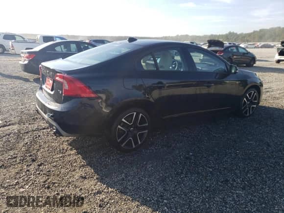 2018 Volvo S60 Dynamic с VIN YV126MFL3J2459538, выставлен на аукционе Copart как лот 70983125 с пробегом 219 817 миль миль и Списание • Salvage title. История ставок и продаж доступна на DreamBid. Изображение 3.