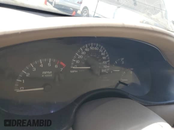 2005 Chevrolet Malibu Classic z VIN 1G1ND52F35M161153, wystawiony jako Copart lot #61871475 z przebiegiem Nie podano mil oraz Szkoda całkowita • Salvage title. Historia ofert i sprzedaży dostępna na DreamBid. Obrazek 9.