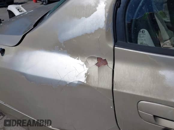 2005 Hyundai Elantra GLS z VIN KMHDN46D65U009320, wystawiony jako IAAI lot #43160383 z przebiegiem 107 552 mil mil oraz . Historia ofert i sprzedaży dostępna na DreamBid. Obrazek 14.