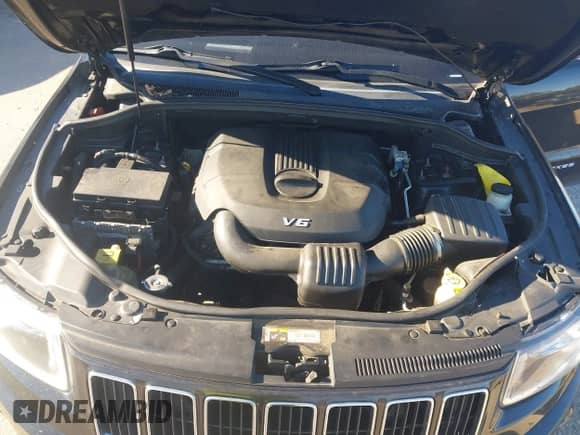 2014 Jeep Grand Cherokee Laredo z VIN 1C4RJFAG2EC392312, wystawiony jako IAAI lot #43394833 z przebiegiem 135 882 mil mil oraz . Historia ofert i sprzedaży dostępna na DreamBid. Obrazek 10.