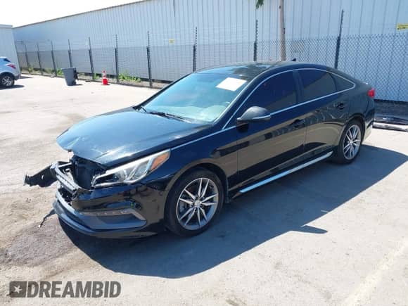 2017 Hyundai Sonata Limited with VIN 5NPE34AB8HH544913, listed as a IAAI auction lot 43281208 with 123,098 mi miles and . Bid and sale history available at DreamBid. Image 2.