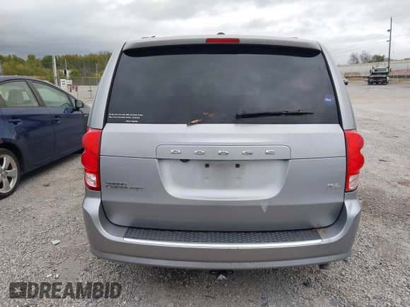 2016 Dodge Grand Caravan R/T with VIN 2C4RDGEG7GR352776, listed as a IAAI auction lot 43401320 with 168,943 mi miles and . Bid and sale history available at DreamBid. Image 16.