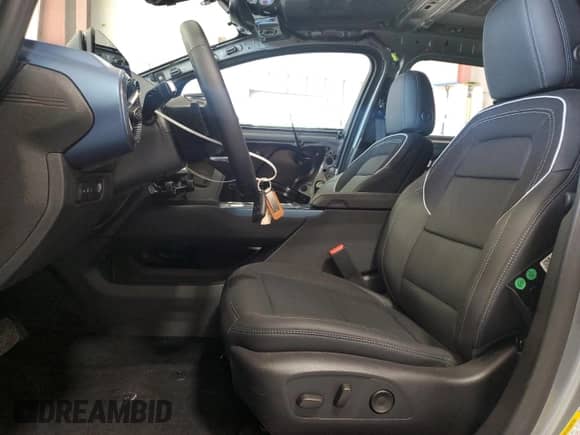 2025 Chevrolet Equinox EV LT2 с VIN 3GN7DNRP0SS202016, выставлен на аукционе Copart как лот 70484635 с пробегом 4 407 миль миль и Списание • Salvage title. История ставок и продаж доступна на DreamBid. Изображение 7.