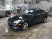 2013 Mercedes-Benz C 300 Sport z VIN WDDGF8AB3DR254126, wystawiony jako IAAI lot #43490314 z przebiegiem 222 406 mil mil oraz . Historia ofert i sprzedaży dostępna na DreamBid. Obrazek 2.