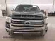 2017 Toyota Tundra Platinum с VIN 5TFAY5F12HX655824, выставлен на аукционе IAAI как лот 42902032 с пробегом 116 161 миль миль и . История ставок и продаж доступна на DreamBid. Изображение 13.