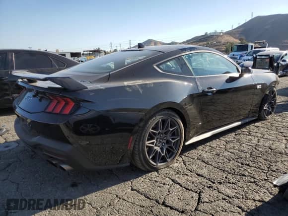 2024 Ford Mustang GT with VIN 1FA6P8CF0R5414938, listed as a Copart auction lot 72004345 with 21,408 mi miles and Salvage title. Bid and sale history available at DreamBid. Image 3.