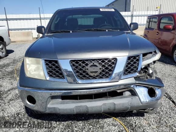 2005 Nissan Frontier SE z VIN 1N6AD07W15C405757, wystawiony jako Copart lot #45970205 z przebiegiem 203 775 mil mil oraz Szkoda całkowita • Salvage title. Historia ofert i sprzedaży dostępna na DreamBid. Obrazek 5.