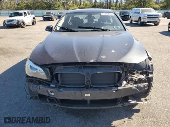 2016 BMW 5 Series 528i xDrive с VIN WBA5A7C55GG149652, выставлен на аукционе Copart как лот 81872675 с пробегом 121 231 миль миль и Списание • Salvage title. История ставок и продаж доступна на DreamBid. Изображение 5.