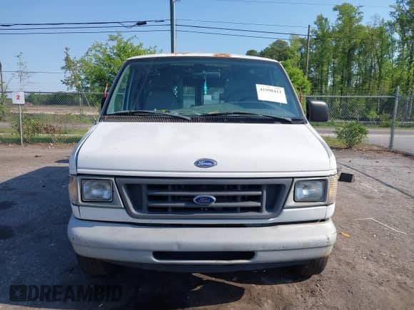 1999 Ford Econoline Cargo with VIN 1FTRE1420XHA34056, listed as a IAAI auction lot 41998411 with 236,267 mi miles and . Bid and sale history available at DreamBid. Image 12.