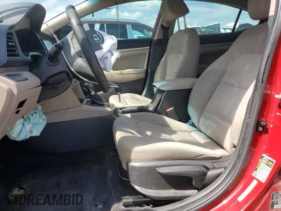 2019 Hyundai Elantra SEL z VIN KMHD84LF3KU879101, wystawiony jako Copart lot #81496825 z przebiegiem 94 172 mil mil oraz Czysty tytuł • Clean title. Historia ofert i sprzedaży dostępna na DreamBid. Obrazek 7.