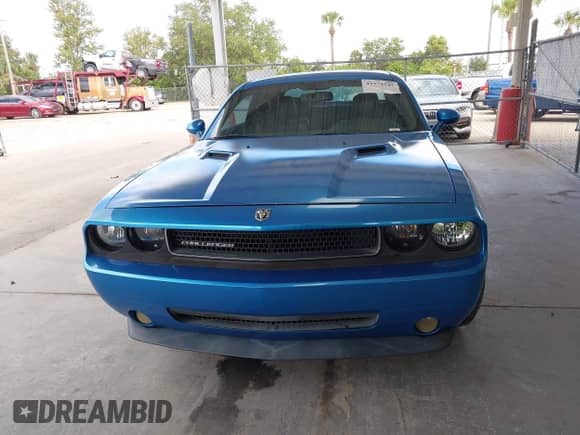 2009 Dodge Challenger R/T z VIN 2B3LJ54T19H633693, wystawiony jako IAAI lot #43471926 z przebiegiem 160 938 mil mil oraz . Historia ofert i sprzedaży dostępna na DreamBid. Obrazek 12.