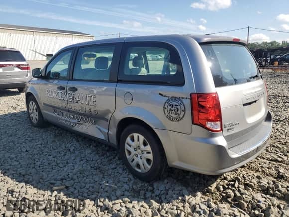 2015 Dodge Grand Caravan SE с VIN 2C4RDGBG5FR724750, выставлен на аукционе Copart как лот 67988985 с пробегом 269 881 миль миль и Чистый • Clean title. История ставок и продаж доступна на DreamBid. Изображение 2.