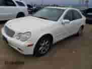 2004 Mercedes-Benz C 240 with VIN WDBRF81J94F454549, listed as a Copart auction lot 73110334 with 133,281 mi miles and Salvage title. Bid and sale history available at DreamBid. Image 1.