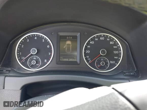 2011 Volkswagen Tiguan SE with VIN WVGAV7AX6BW557338, listed as a IAAI auction lot 42726724 with 175,004 mi miles and . Bid and sale history available at DreamBid. Image 7.