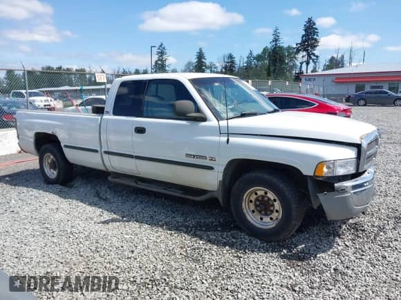 1998 Dodge 2500 с VIN 1B7KC23Z3WJ158762, выставлен на аукционе IAAI как лот 42121780 с пробегом 269 765 миль миль и . История ставок и продаж доступна на DreamBid. Изображение 13.
