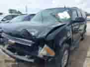 2010 Chevrolet Suburban LT z VIN 1GNUCJE06AR138587, wystawiony jako IAAI lot #42145484 z przebiegiem 283 318 mil mil oraz . Historia ofert i sprzedaży dostępna na DreamBid. Obrazek 6.