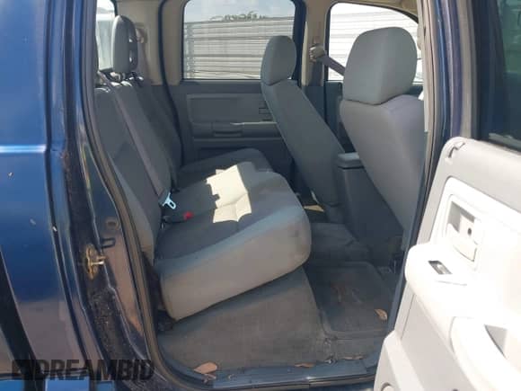 2005 Dodge Dakota SLT с VIN 1D7HE48K05S244380, выставлен на аукционе IAAI как лот 42942677 с пробегом 186 677 миль миль и . История ставок и продаж доступна на DreamBid. Изображение 8.