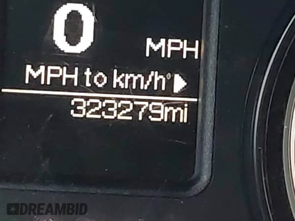 2014 Ram 1500 Express z VIN 1C6RR7FT1ES219429, wystawiony jako IAAI lot #42425062 z przebiegiem 323 279 mil mil oraz . Historia ofert i sprzedaży dostępna na DreamBid. Obrazek 16.