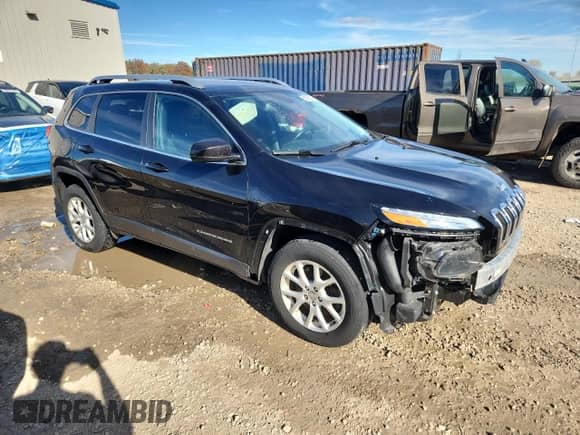 2016 Jeep Cherokee Latitude с VIN 1C4PJMCS4GW122464, выставлен на аукционе Copart как лот 89687455 с пробегом 121 404 миль миль и Чистый • Clean title. История ставок и продаж доступна на DreamBid. Изображение 4.