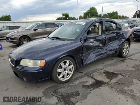 2005 Volvo S60 с VIN YV1RH592552445972, выставлен на аукционе Copart как лот 65081495 с пробегом 187 389 миль миль и Списание • Salvage title. История ставок и продаж доступна на DreamBid. Изображение 1.