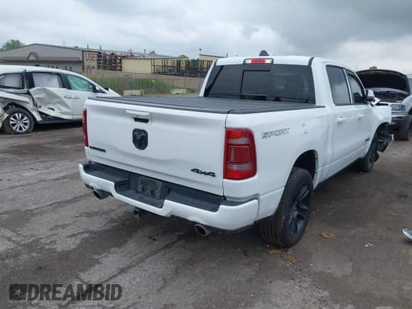 2023 Ram 1500 Laramie с VIN 1C6SRFJT6PN621466, выставлен на аукционе IAAI как лот 42372264 с пробегом 33 653 миль миль и . История ставок и продаж доступна на DreamBid. Изображение 4.
