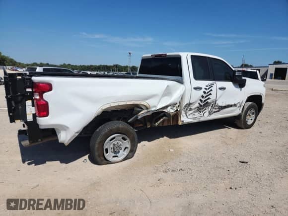 2022 Chevrolet Silverado 2500HD Work Truck with VIN 1GC2WLE72NF332427, listed as a Copart auction lot 80294605 with 115,005 mi miles and Salvage title. Bid and sale history available at DreamBid. Image 3.