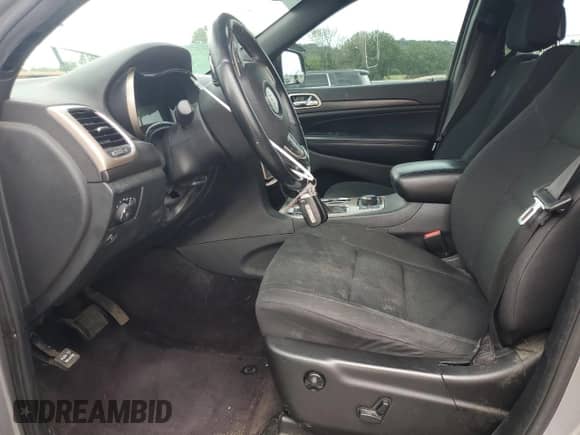 2016 Jeep Grand Cherokee Laredo with VIN 1C4RJFAG2GC338401, listed as a Copart auction lot 60445695 with 130,875 mi miles and Clean title. Bid and sale history available at DreamBid. Image 7.
