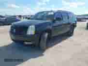 2012 Cadillac Escalade ESV Platinum Edition с VIN 1GYS4KEF0CR135673, выставлен на аукционе IAAI как лот 43285704 с пробегом 196 815 миль миль и . История ставок и продаж доступна на DreamBid. Изображение 2.