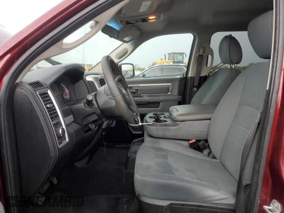 2020 Ram 1500 SLT z VIN 1C6RR7TTXLS112073, wystawiony jako Copart lot #69930245 z przebiegiem 102 571 mil mil oraz Szkoda całkowita • Salvage title. Historia ofert i sprzedaży dostępna na DreamBid. Obrazek 7.