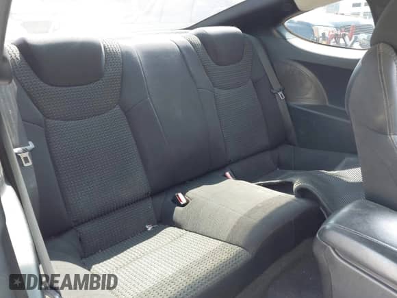 2010 Hyundai Genesis Coupe Premium с VIN KMHHT6KD5AU028766, выставлен на аукционе IAAI как лот 43184525 с пробегом 200 435 миль миль и . История ставок и продаж доступна на DreamBid. Изображение 8.