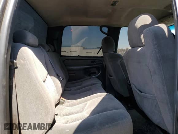 2005 Chevrolet Silverado 2500HD Work Truck with VIN 1GCHC23215F954120, listed as a Copart auction lot 63123545 with 231,673 mi miles and Clean title. Bid and sale history available at DreamBid. Image 10.