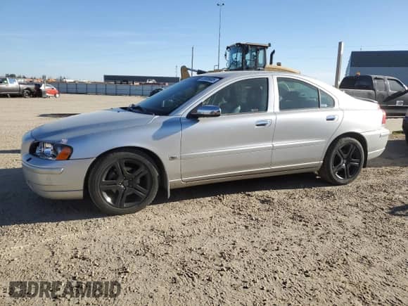 2006 Volvo S60 2.5L Turbo с VIN YV1RS592062540636, выставлен на аукционе Copart как лот 83809935 с пробегом 201 110 миль миль и Списание • Salvage title. История ставок и продаж доступна на DreamBid. Изображение 1.