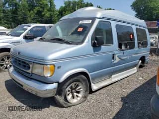2000 Ford Econoline Cargo Recreational with VIN 1FDRE14L5YHA56690, listed as a Copart auction lot 58926155 with 162,797 mi miles and Salvage title. Bid and sale history available at DreamBid. Image 1.