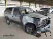 1994 Chevrolet Blazer z VIN 1GNEK18K1RJ352367, wystawiony jako Copart lot #71474455 z przebiegiem Nie podano mil oraz Szkoda całkowita • Salvage title. Historia ofert i sprzedaży dostępna na DreamBid. Obrazek 4.