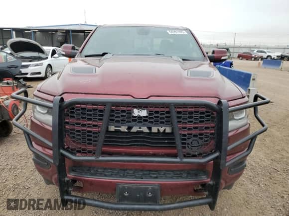 2019 Ram 1500 Laramie z VIN 1C6SRFDT0KN746743, wystawiony jako Copart lot #69297895 z przebiegiem 158 279 mil mil oraz Nie do naprawy • Non repairable. Historia ofert i sprzedaży dostępna na DreamBid. Obrazek 5.