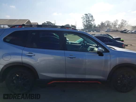 2022 Subaru Forester Special Sports z VIN JF2SKAJCXNH433935, wystawiony jako IAAI lot #43189677 z przebiegiem 51 559 mil mil oraz . Historia ofert i sprzedaży dostępna na DreamBid. Obrazek 13.